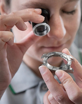 卡罗琳·卡桑德拉-成都帝舵维修服务中心